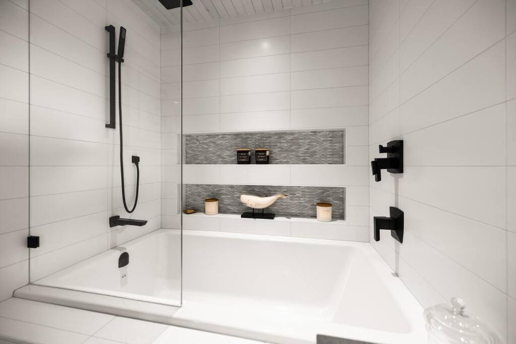 Kingfisher Manor Villa ซูค ภายนอก รูปภาพ